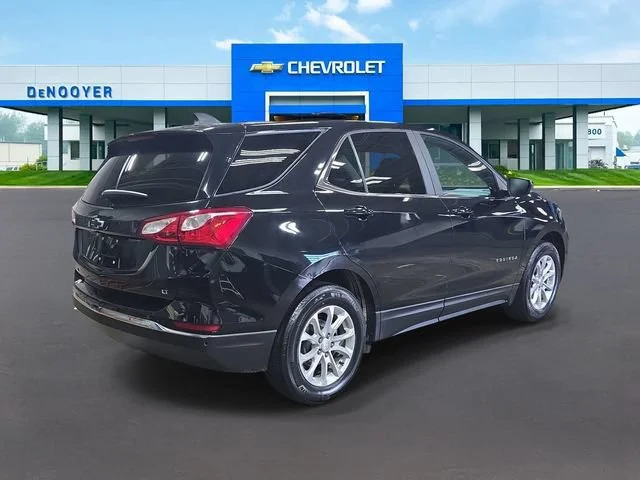 Used 2021 MOSAIC BLACK METALLIC Chevrolet LT image 7