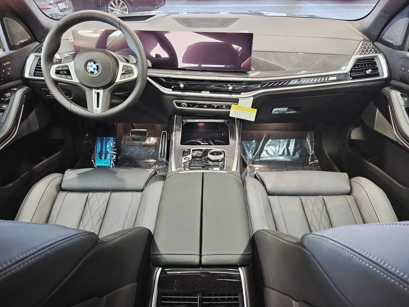 2026 BMW X7 M60i - Photo 10
