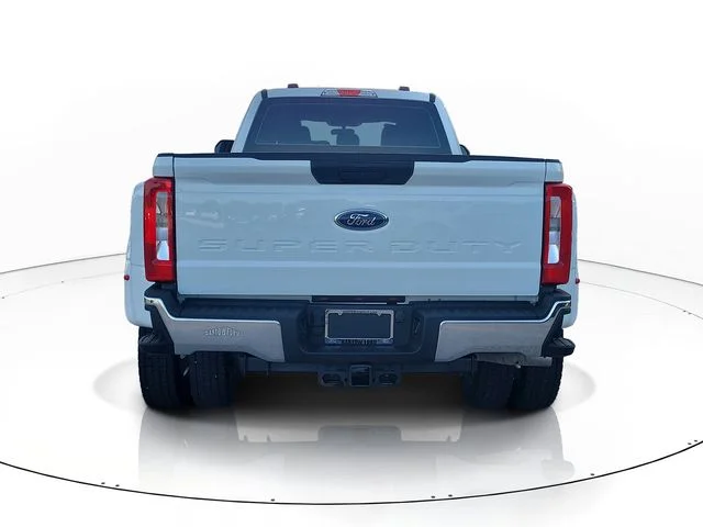 Used 2025 White Ford XL image 6