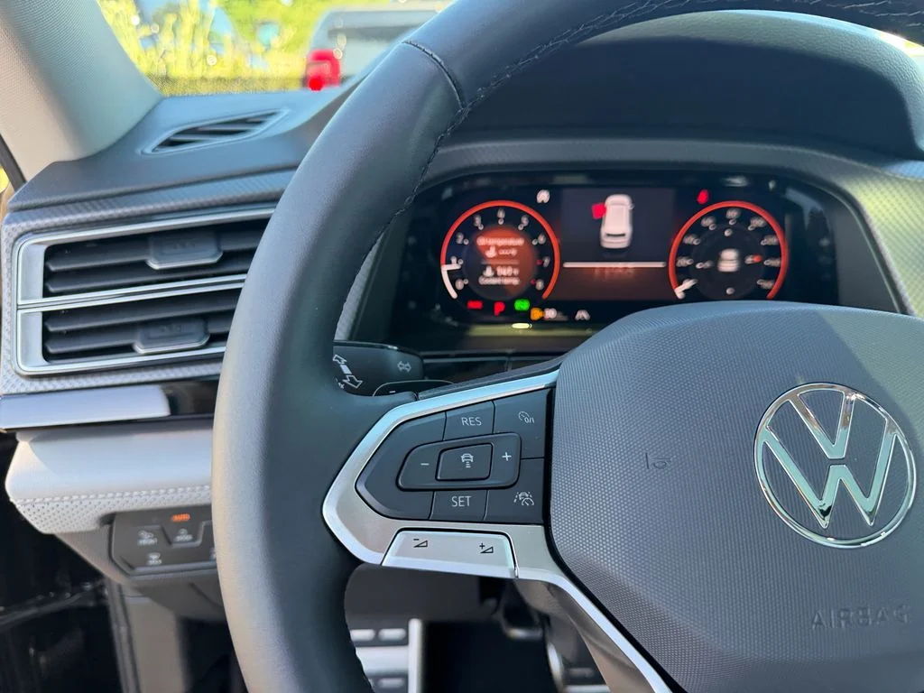 New 2026 Deep Black Pearl Volkswagen 2.0T Peak Edition image 20