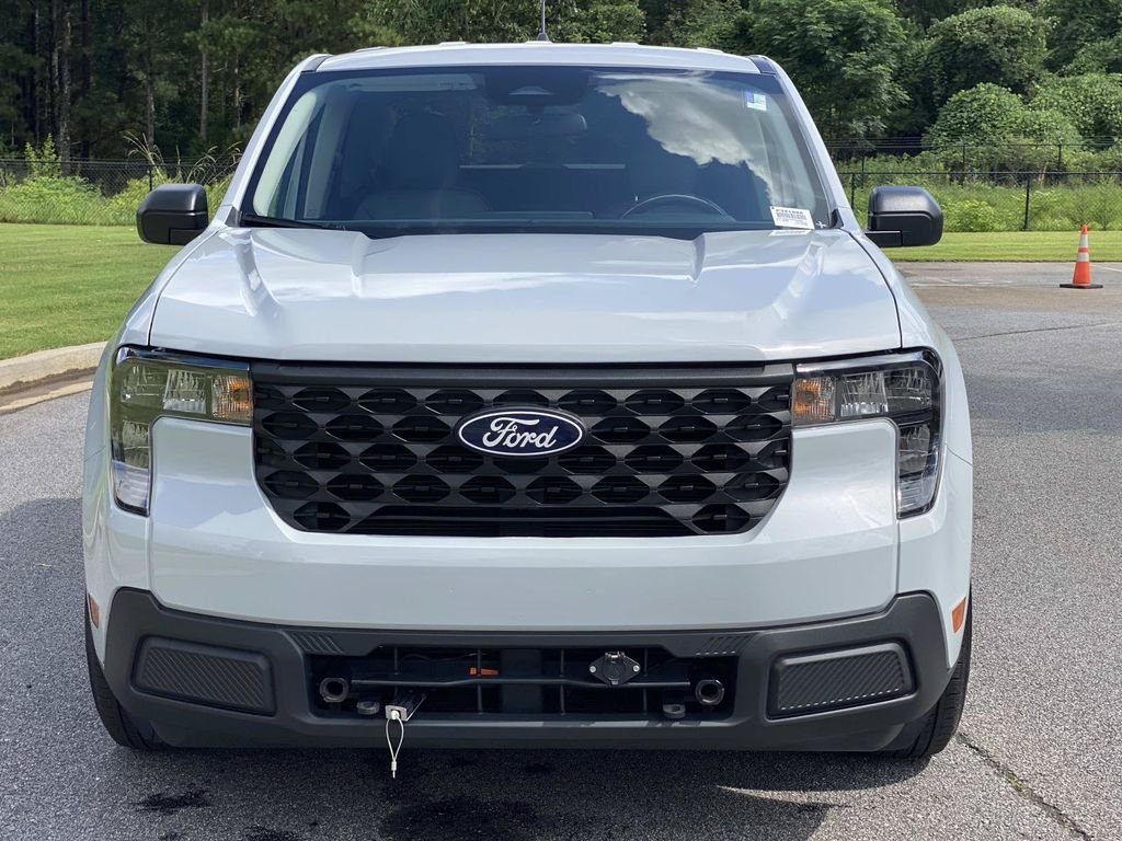 Used 2025 Space White Metallic Ford XL image 9