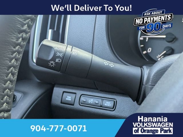 Used 2025 White Nissan SV image 25