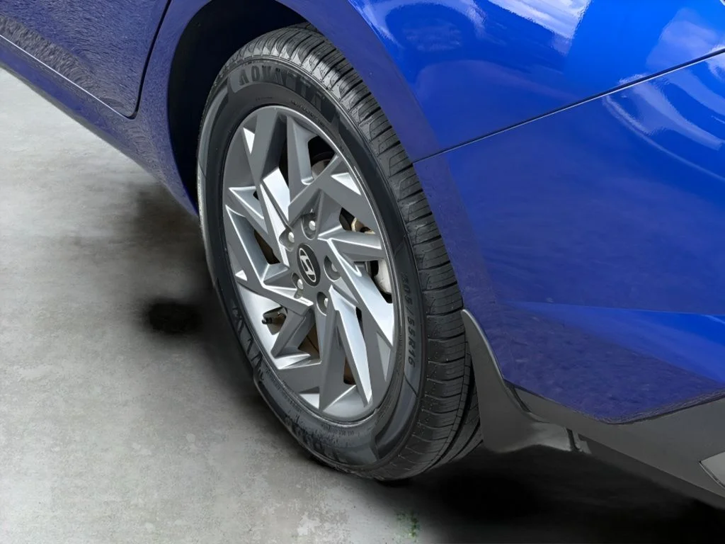 Used 2024 Intense Blue Hyundai SEL image 7