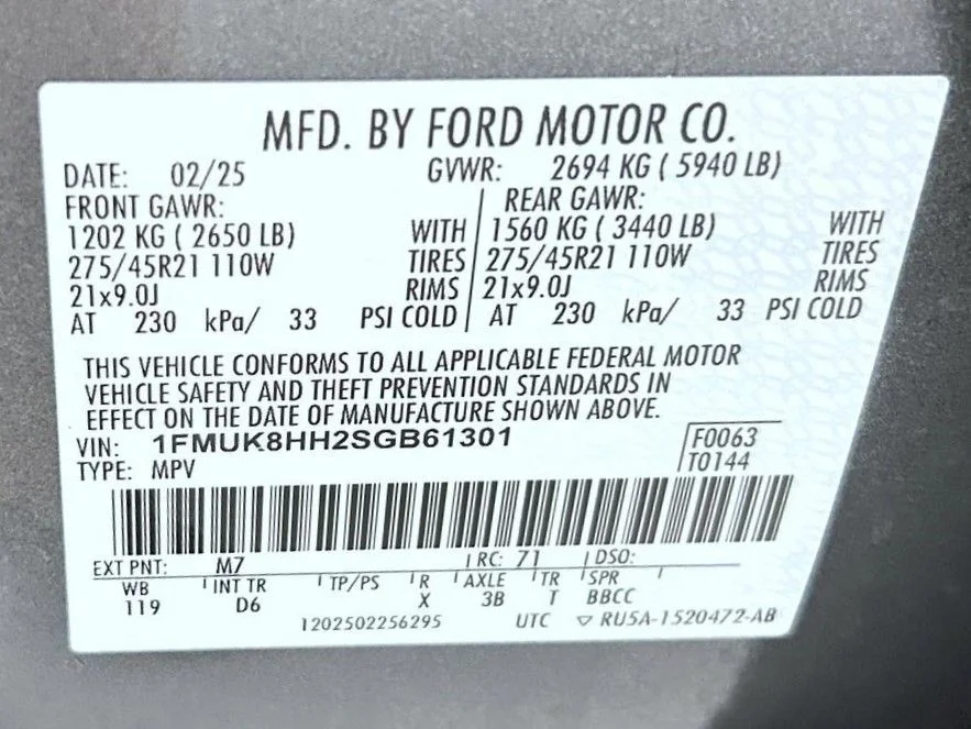 Used 2025 Gray Ford Platinum image 28