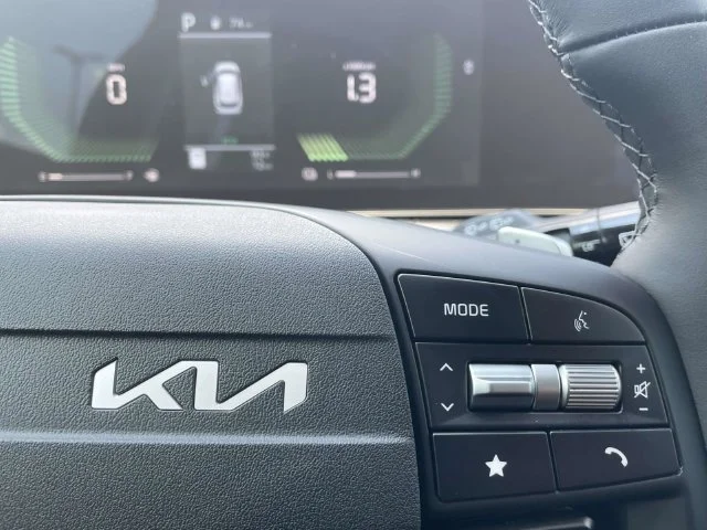 New 2027 Wolf Gray Kia EX image 24