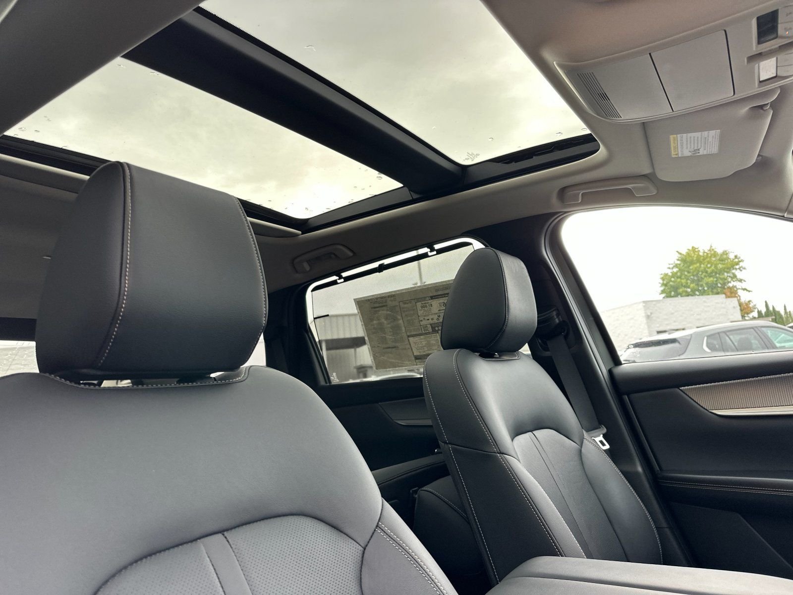 2026 Mazda CX-90 Premium Package - Photo 17
