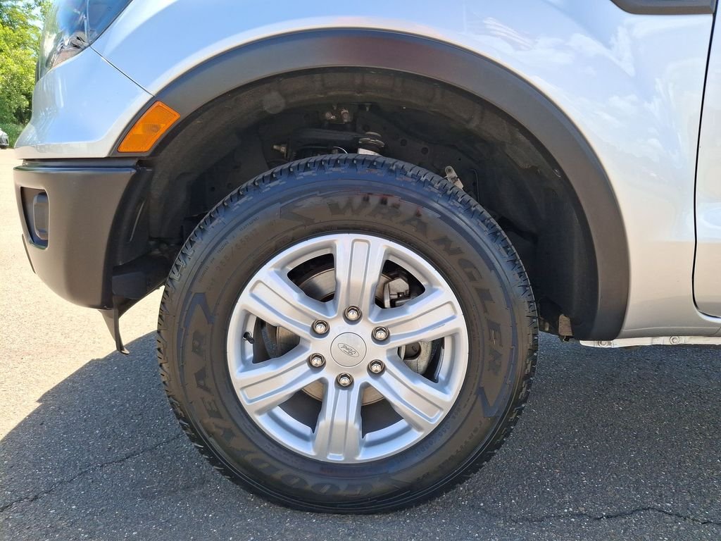 Used 2019 Silver Ford XL image 18