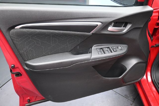 Certified Used 2016 Milano Red Honda EX image 18