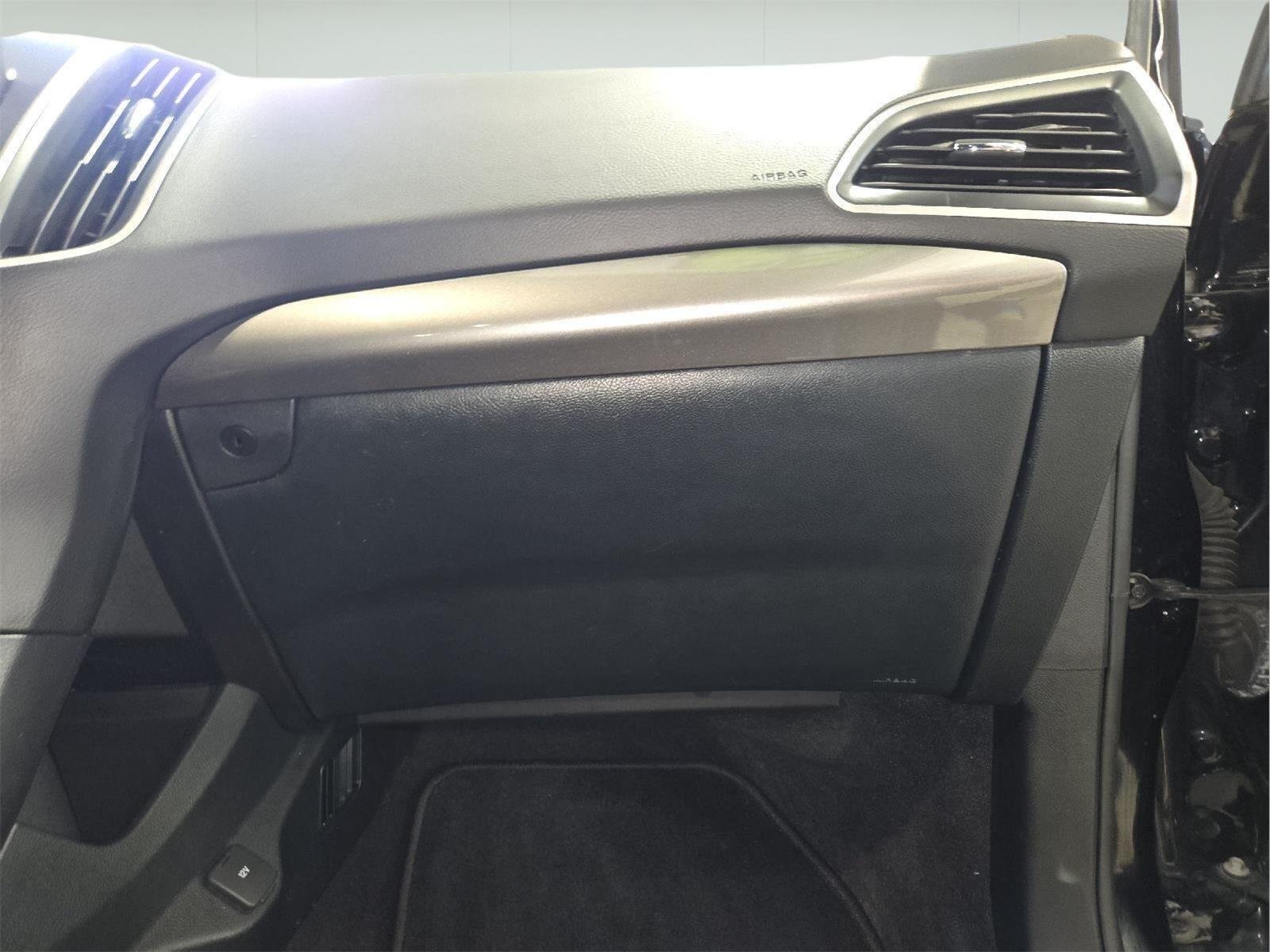Used 2024 Agate Black Ford SE image 32
