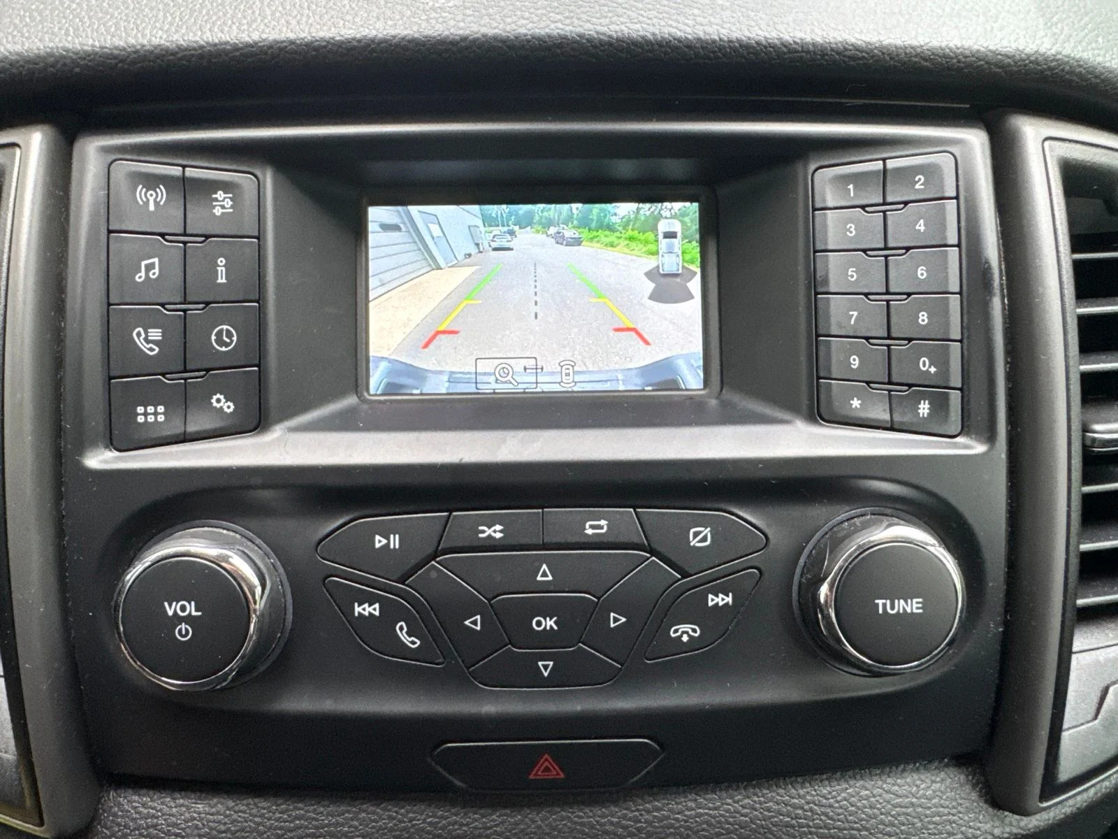 Certified Used 2020 Oxford White Ford XL image 30