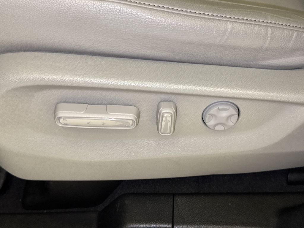 2024 Honda Odyssey Touring - Photo 24