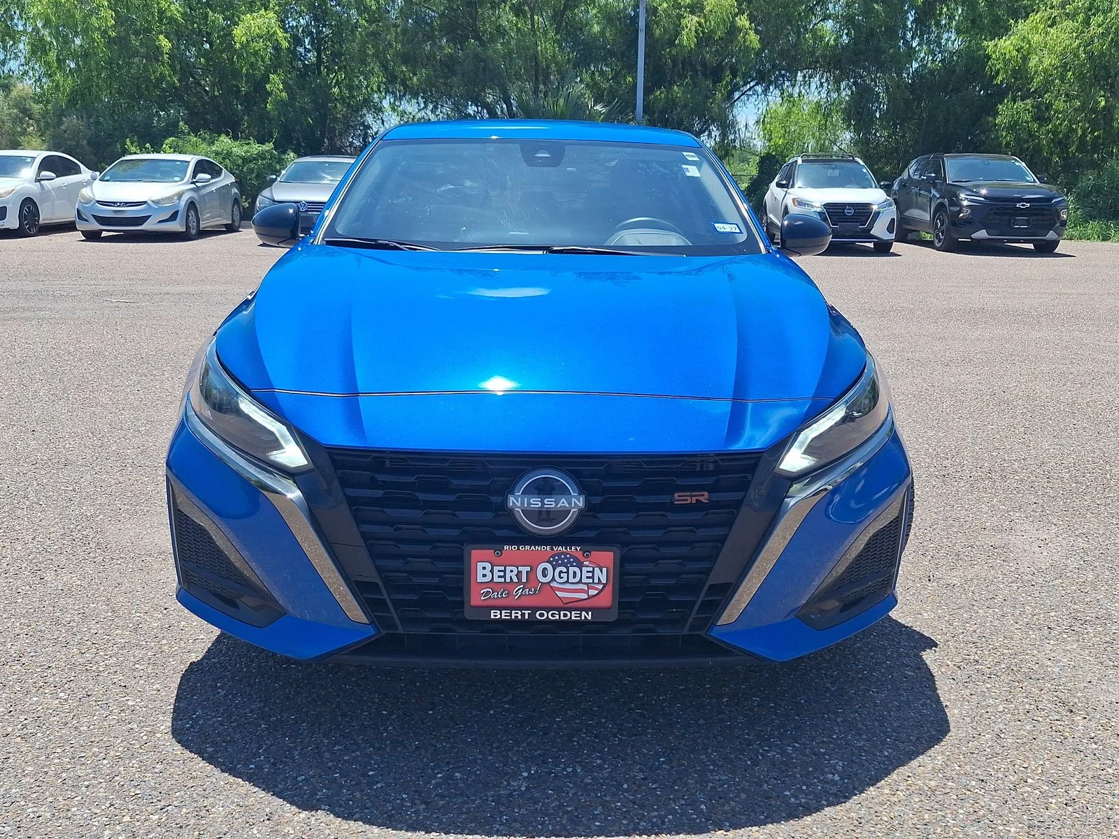 Used 2025 Blue Nissan 2.5 SR image 2