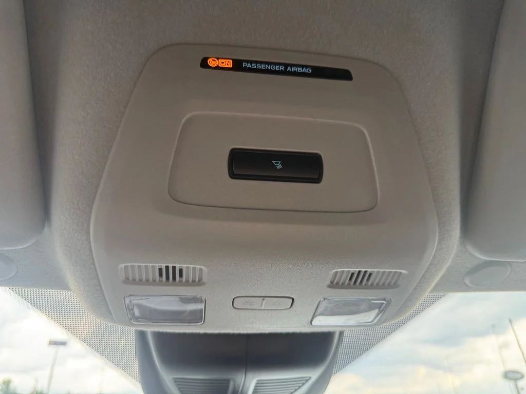 New 2026 Oxford White Ford Cargo Van image 32