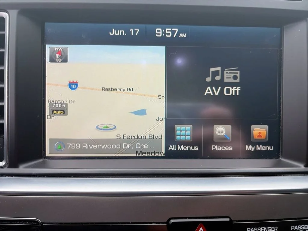 Used 2016 Silver Hyundai Limited image 18