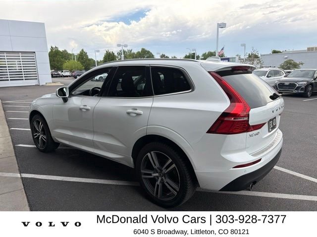 Used 2020 White Volvo T5 Momentum image 4