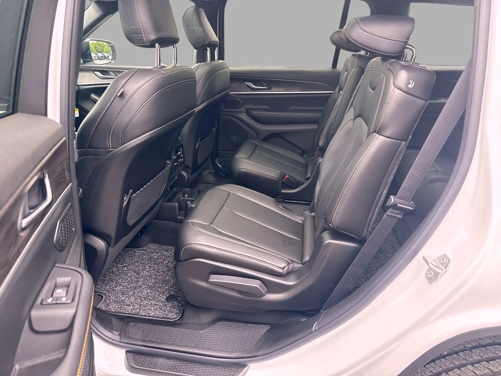 New 2026 Bright White Clearcoat Jeep  image 10
