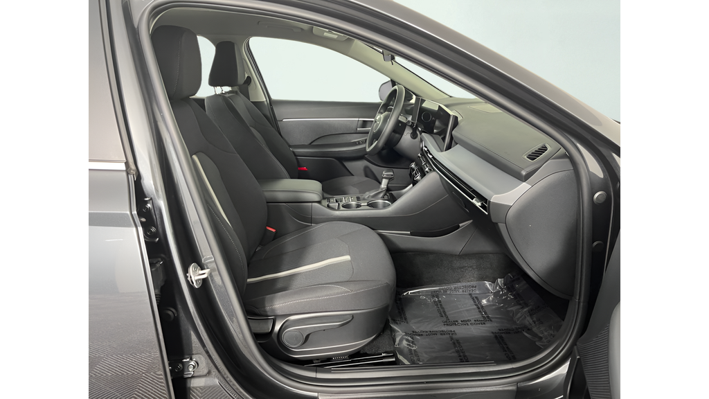 Used 2025 Portofino Gray Hyundai SE image 16