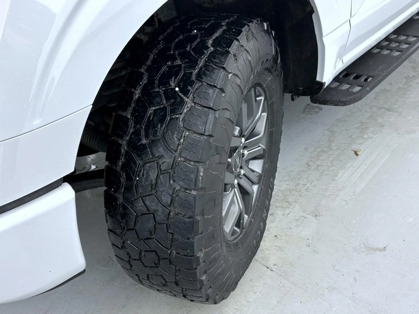 Used 2023 White Ford Tremor image 24