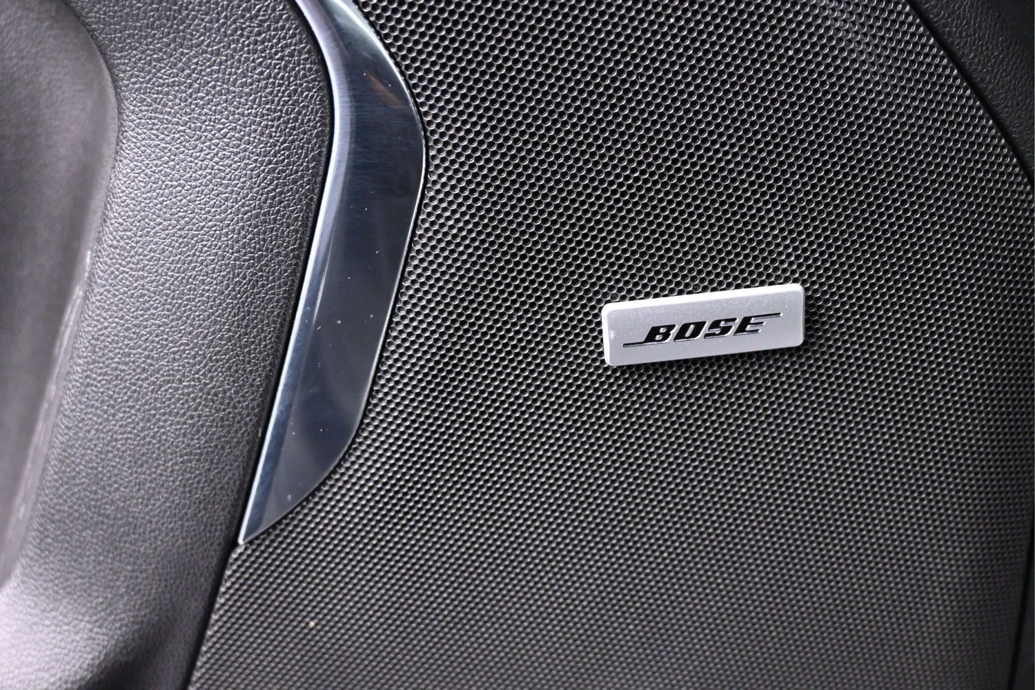 Used 2024 Black Chevrolet Premier image 29