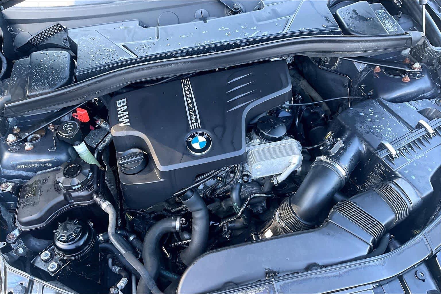 Used 2014 Black Sapphire Metallic BMW xDrive28i image 29