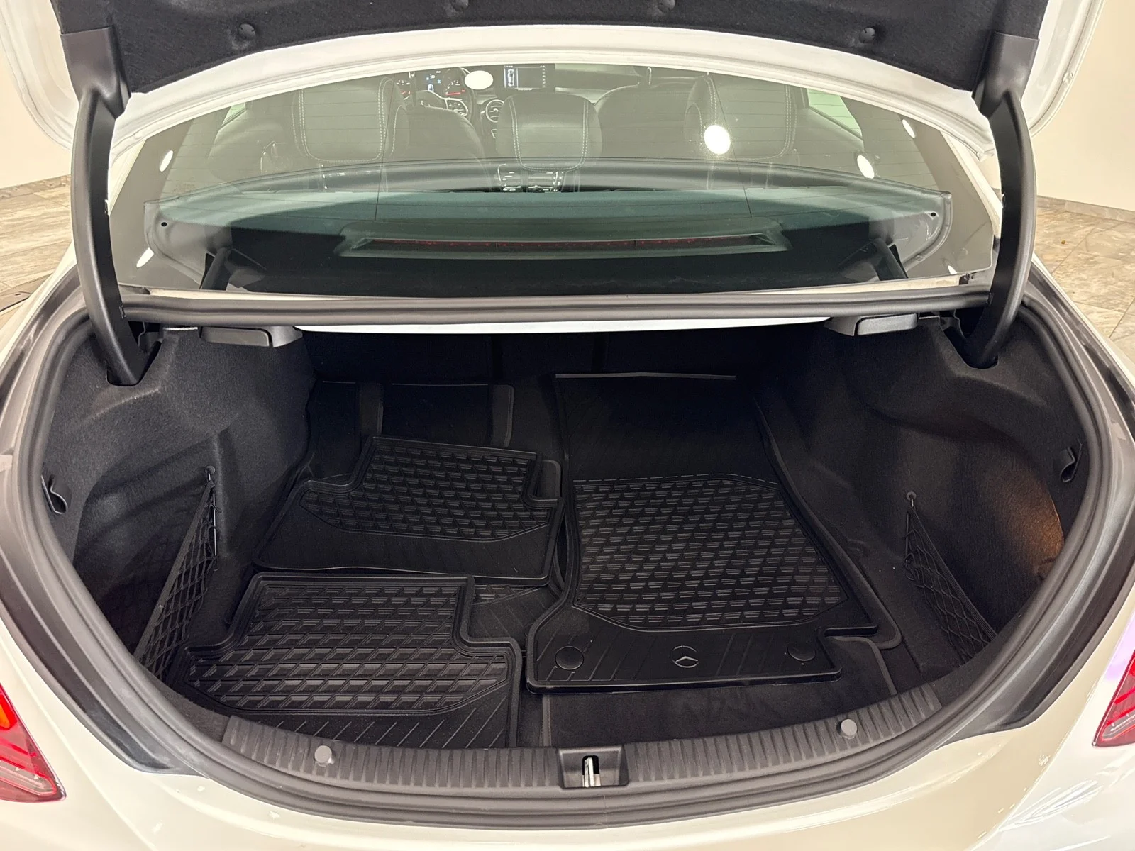 Used 2019 Polar White Mercedes-Benz 300 4MATIC® image 38