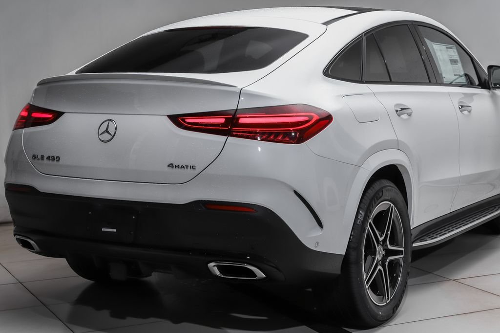 New 2026 MANUFAKTUR Moonlight White Metallic Mercedes-Benz GLE 450 image 4