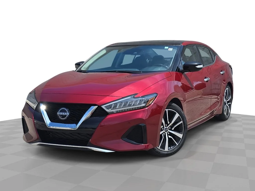 Used 2023  Nissan 3.5 SL image 1