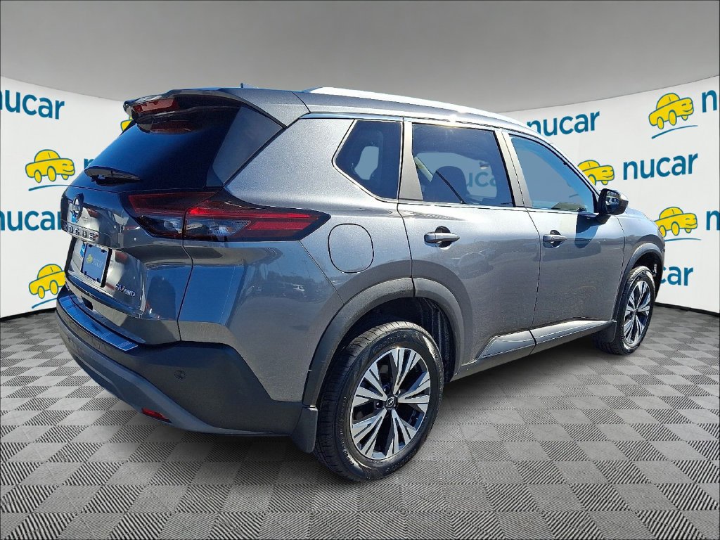 Used 2023 Gray Nissan SV image 7