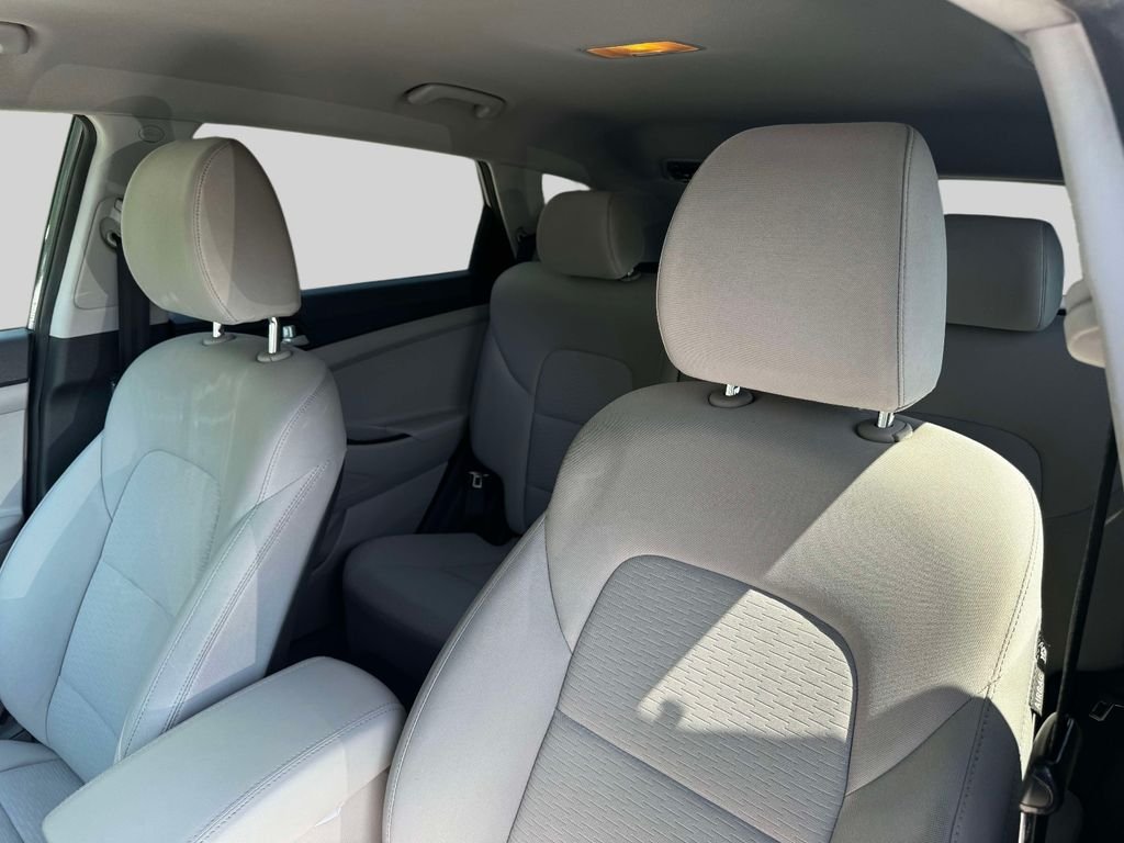 Used 2019 Gray Hyundai SE image 18