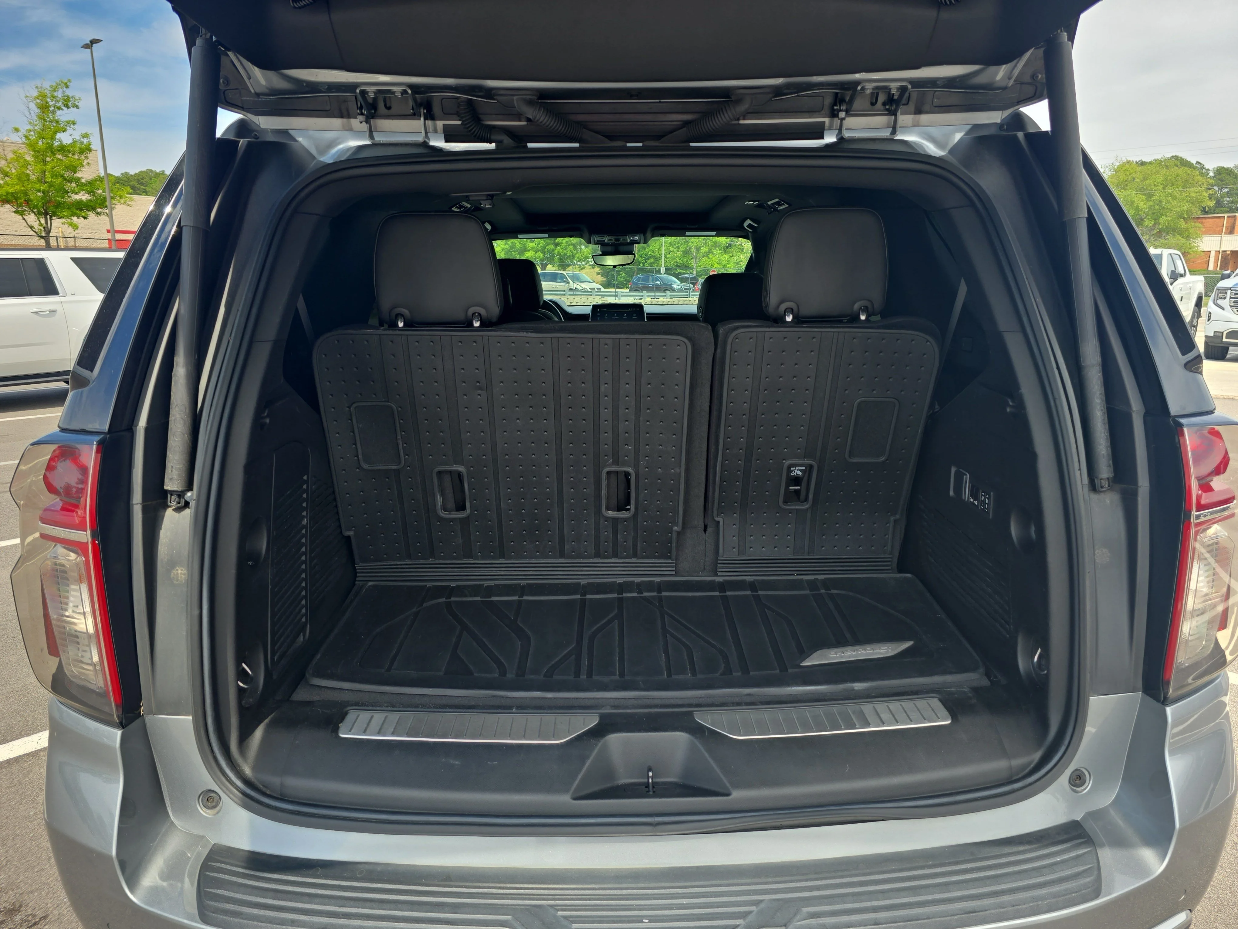 Used 2023 Sterling Gray Metallic Chevrolet High Country image 13