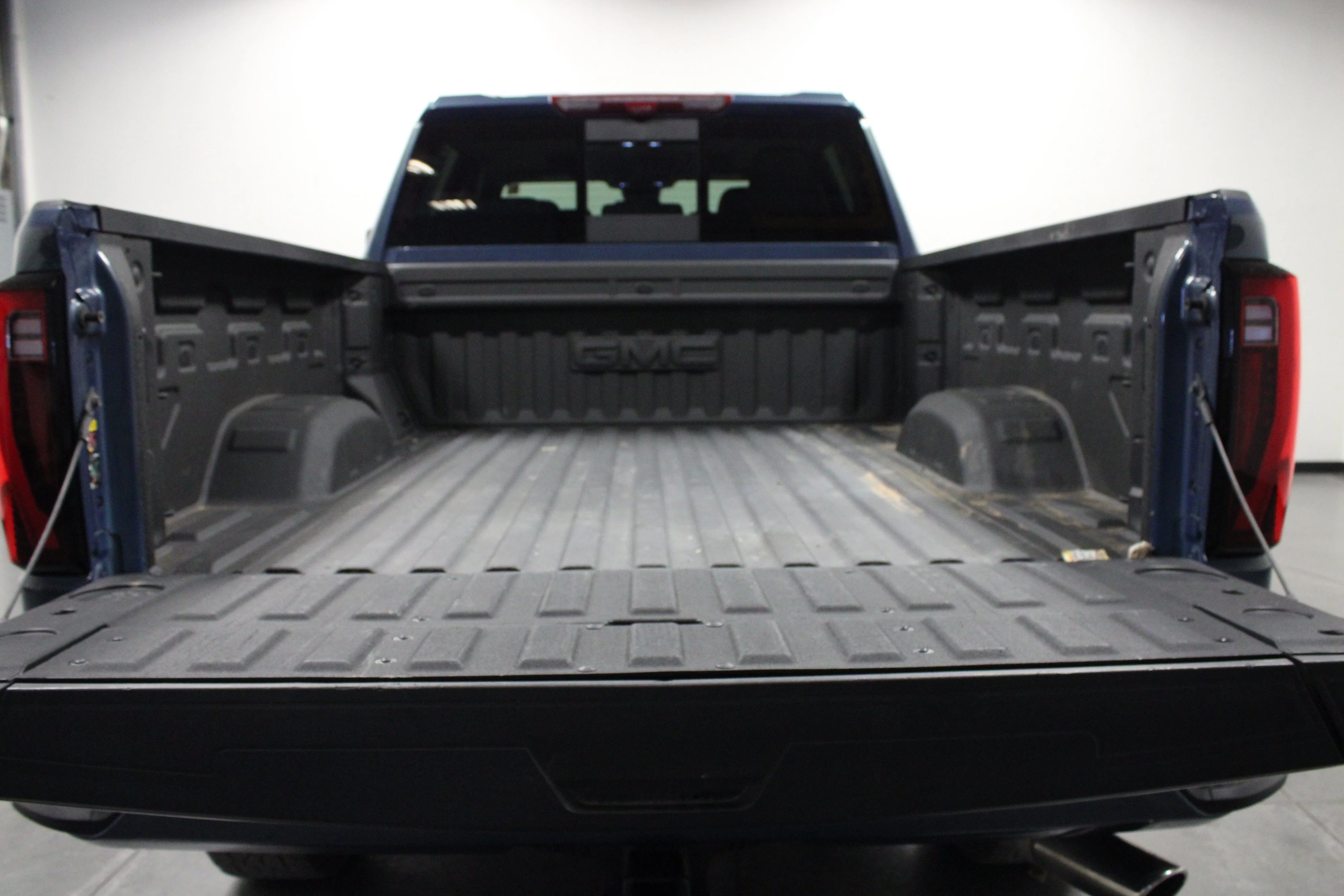 Used 2026 Downpour Metallic GMC Denali image 14