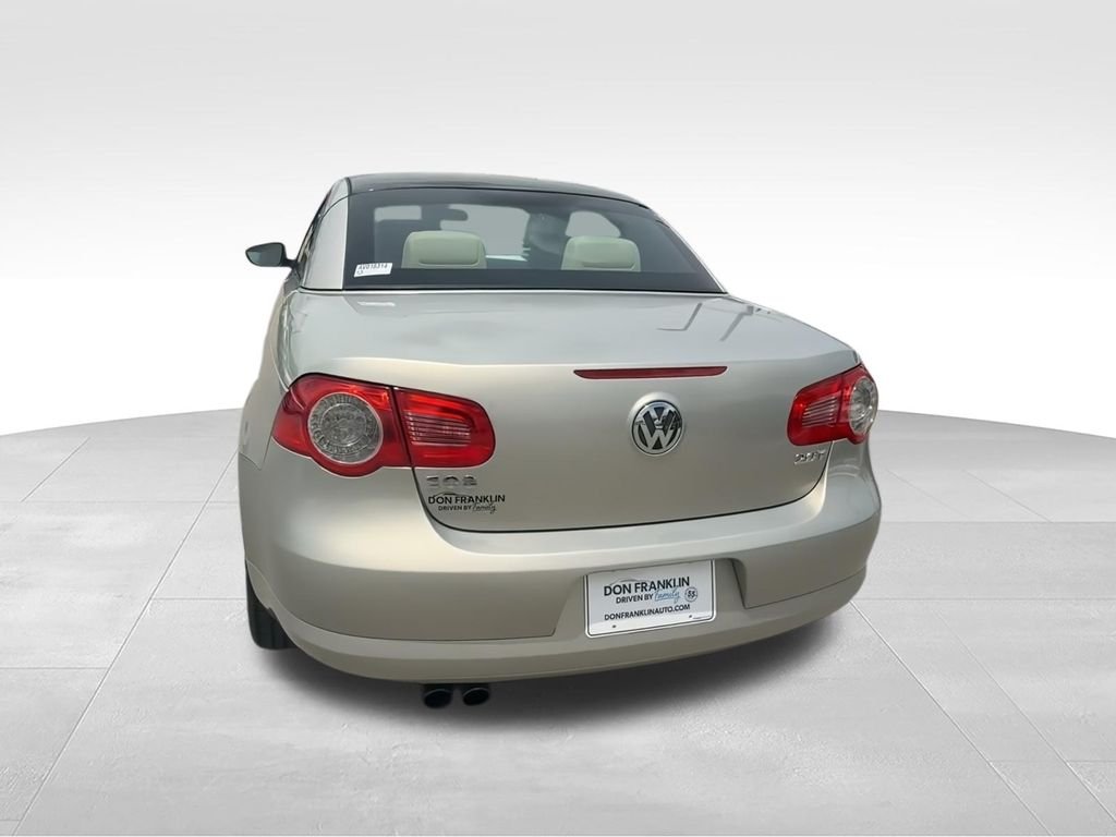 Used 2010 Beige Volkswagen Komfort Edition image 7