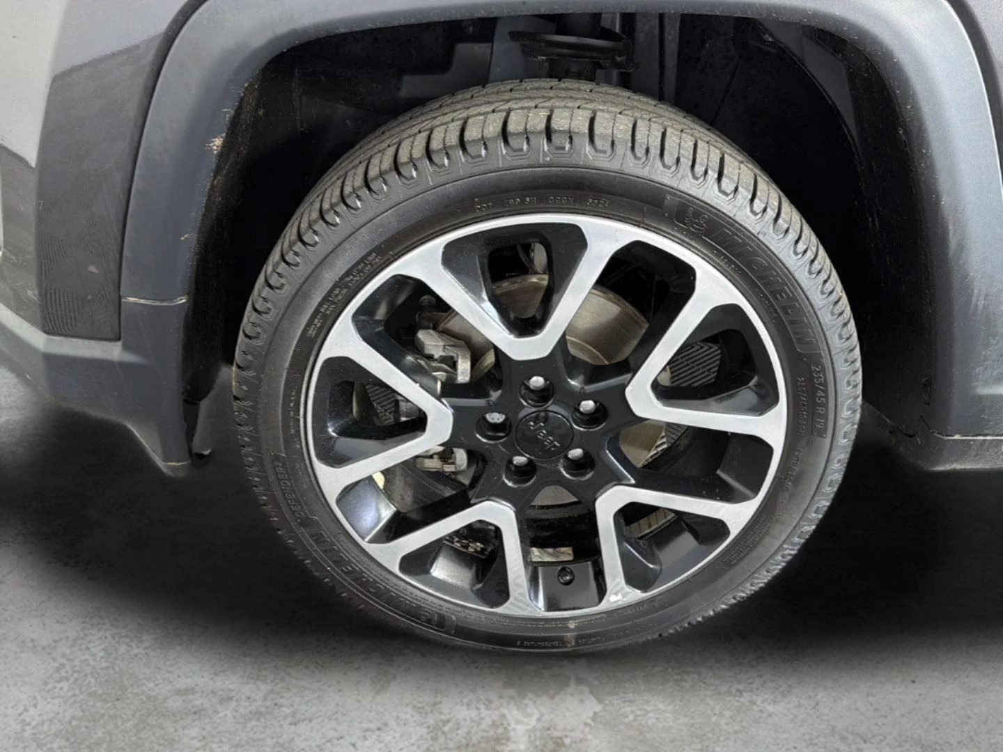 Used 2019 Granite Crystal Metallic Clearcoat Jeep Limited image 13