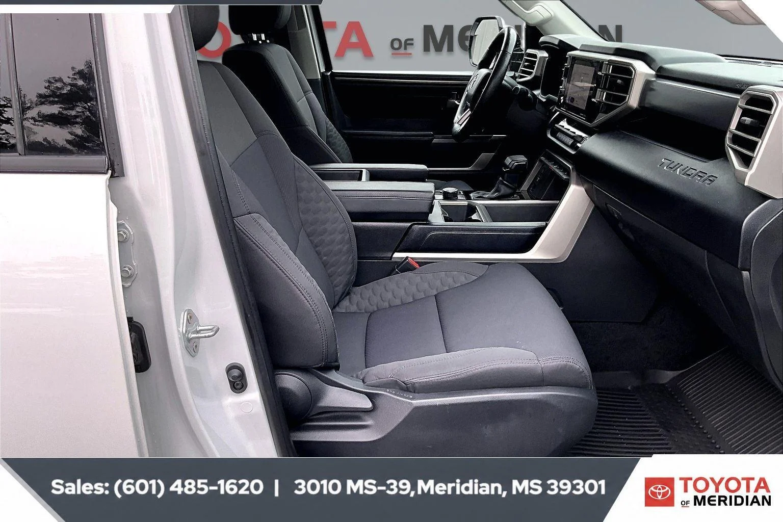Used 2023 Ice Cap Toyota SR5 image 6