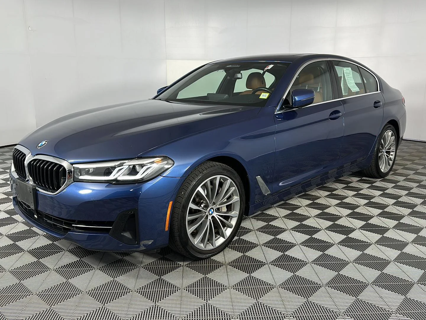 Used 2022 Phytonic Blue Metallic BMW 540i xDrive image 5