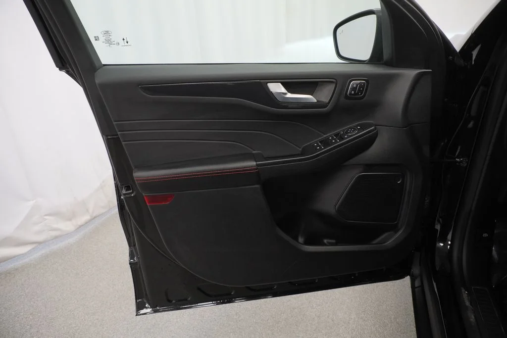 Used 2025 Black Ford ST-Line Elite image 42