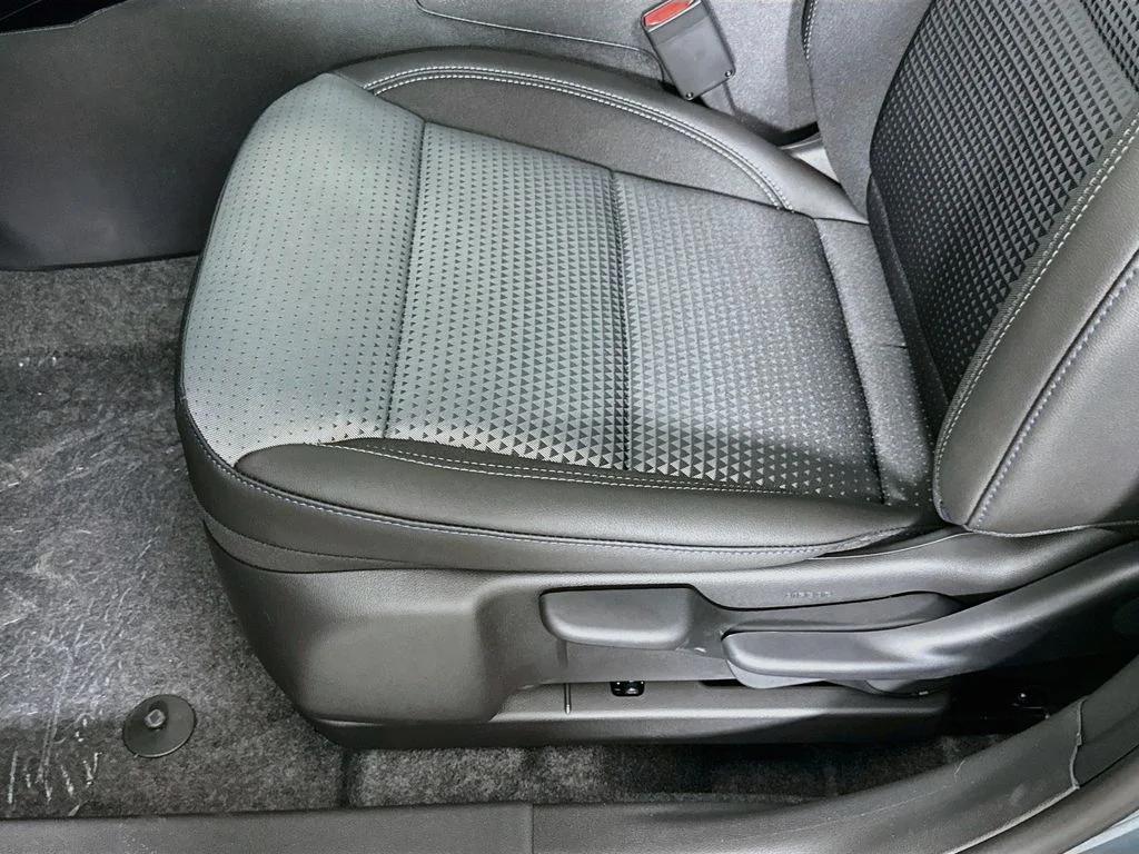 2026 Chevrolet Trax LT - Photo 18
