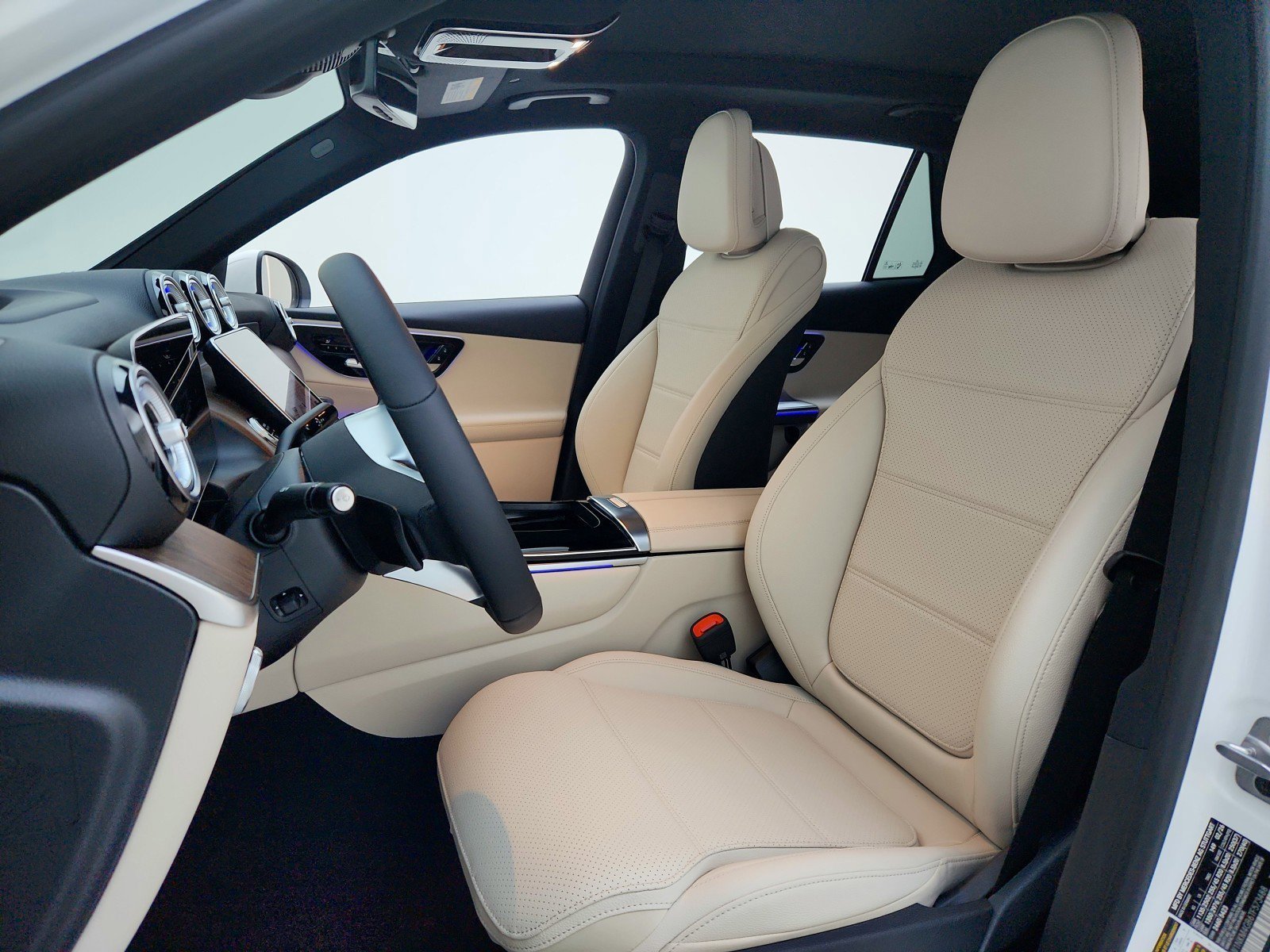 New 2026 Polar White Mercedes-Benz GLC 300 SUV image 38