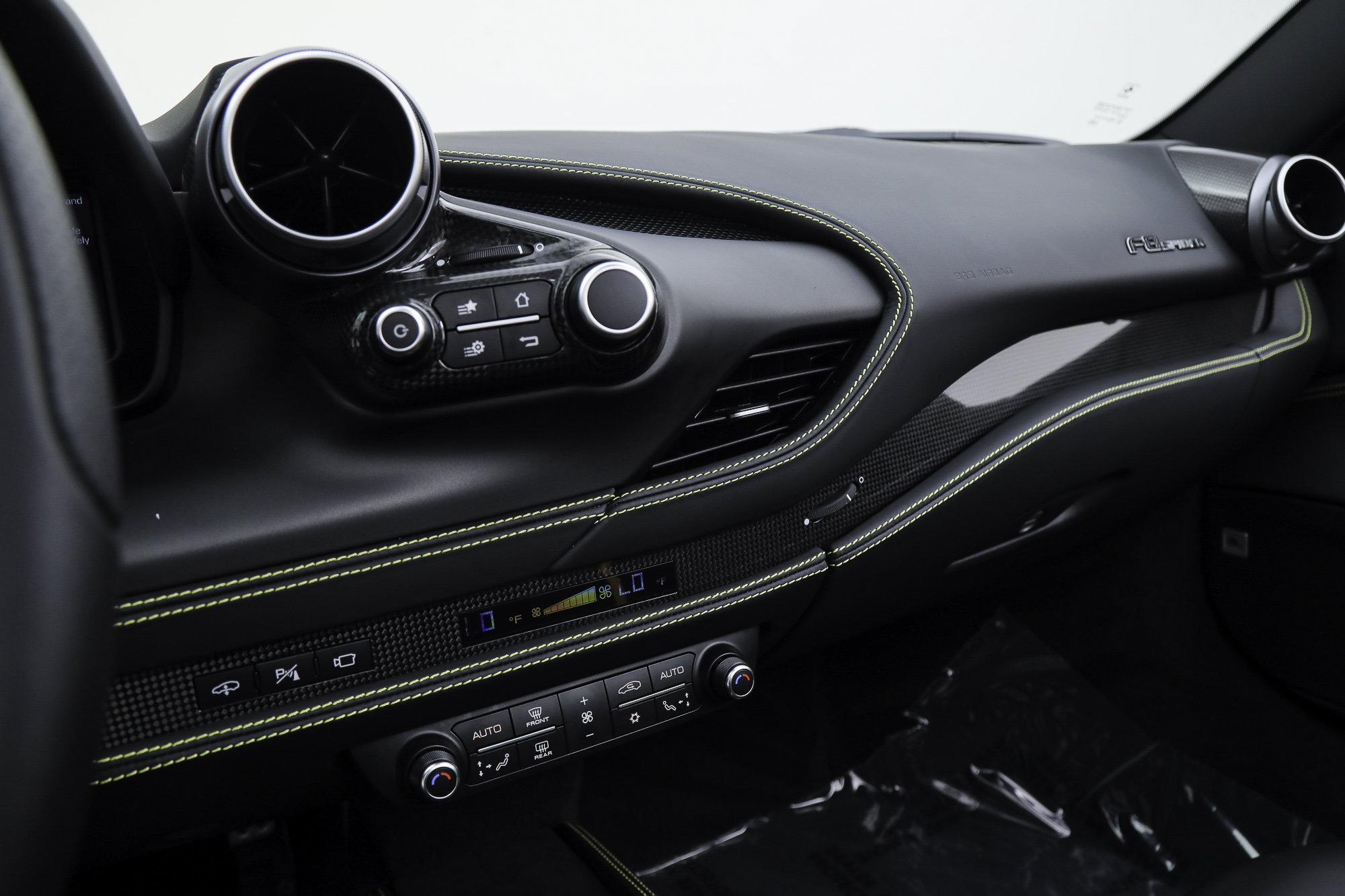 Used 2022 Yellow Ferrari  image 33