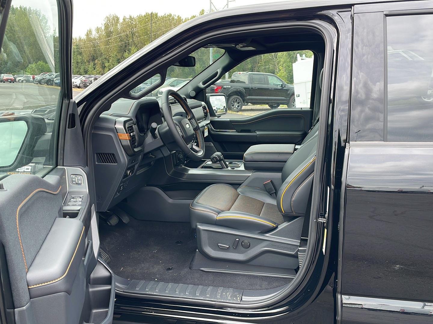 New 2026 Agate Black Metallic Ford Tremor® image 9