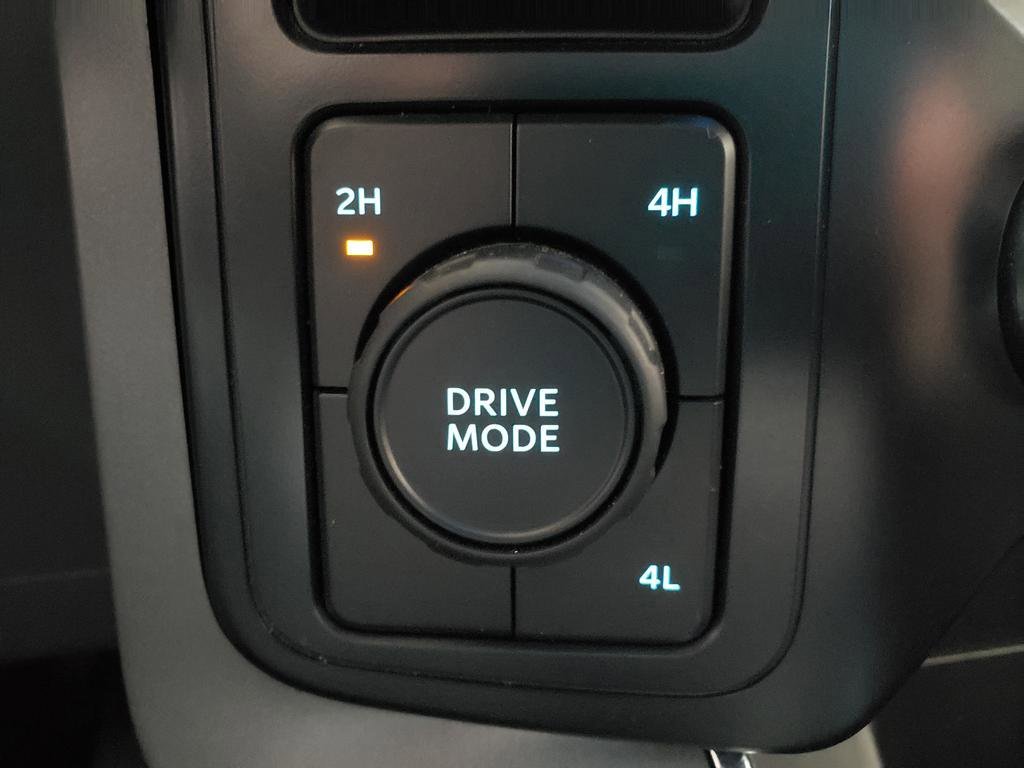 Used 2023 Oxford White Ford XL image 19