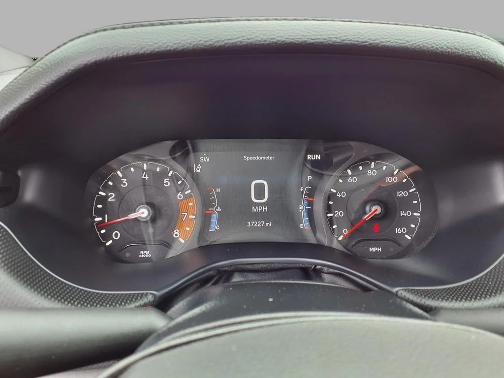 Used 2025 Silver Jeep Trailhawk image 16