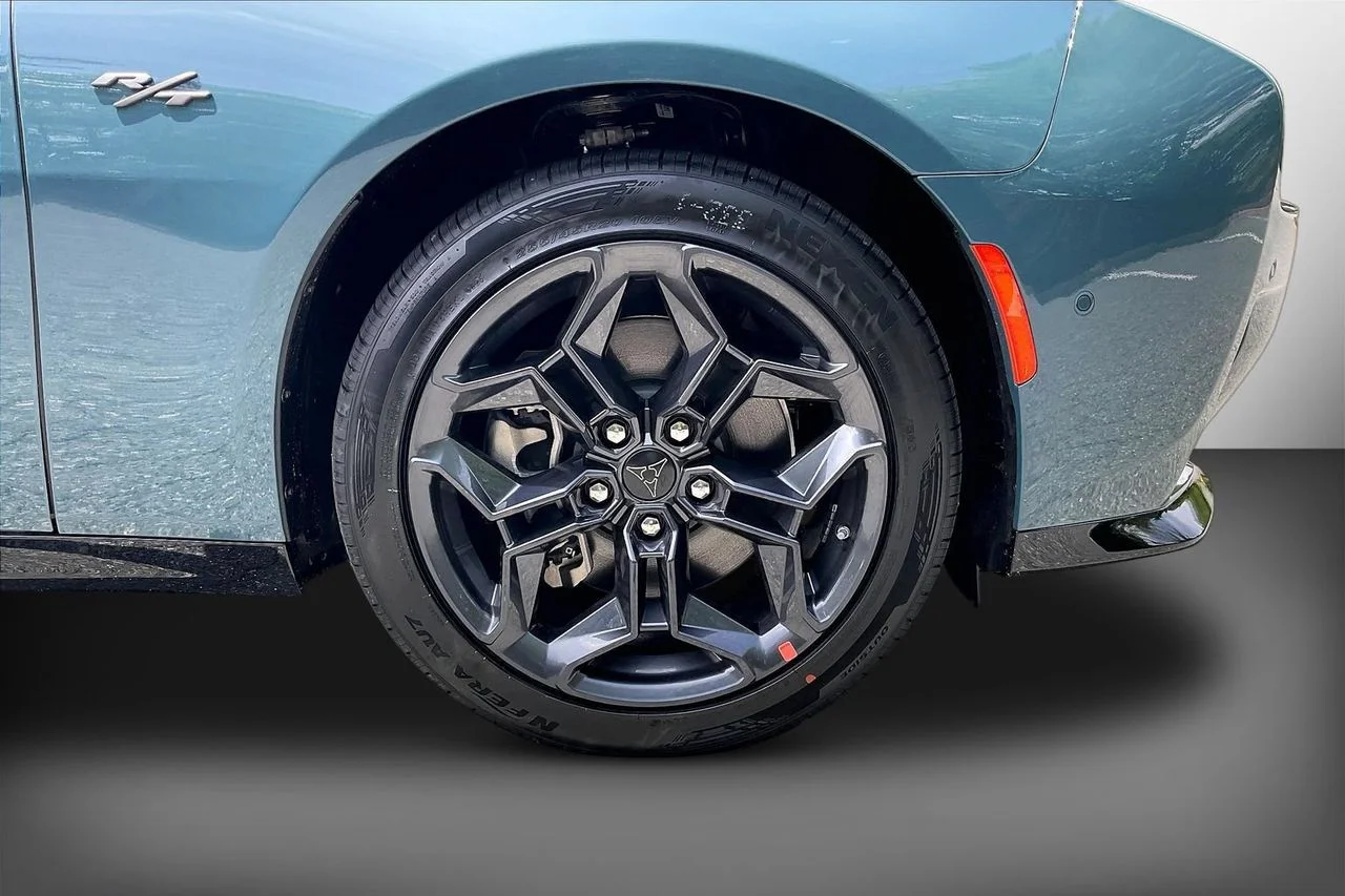 New 2026 Pitch Black Dodge R/T Plus image 31