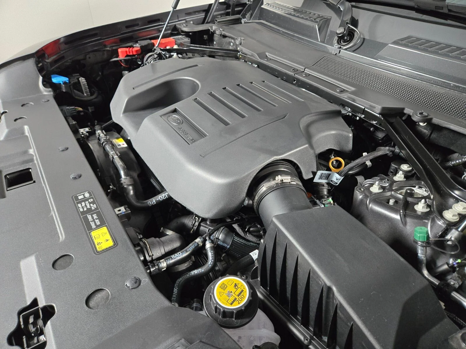 New 2026 Carpathian Grey Land Rover X-Dynamic SE image 20