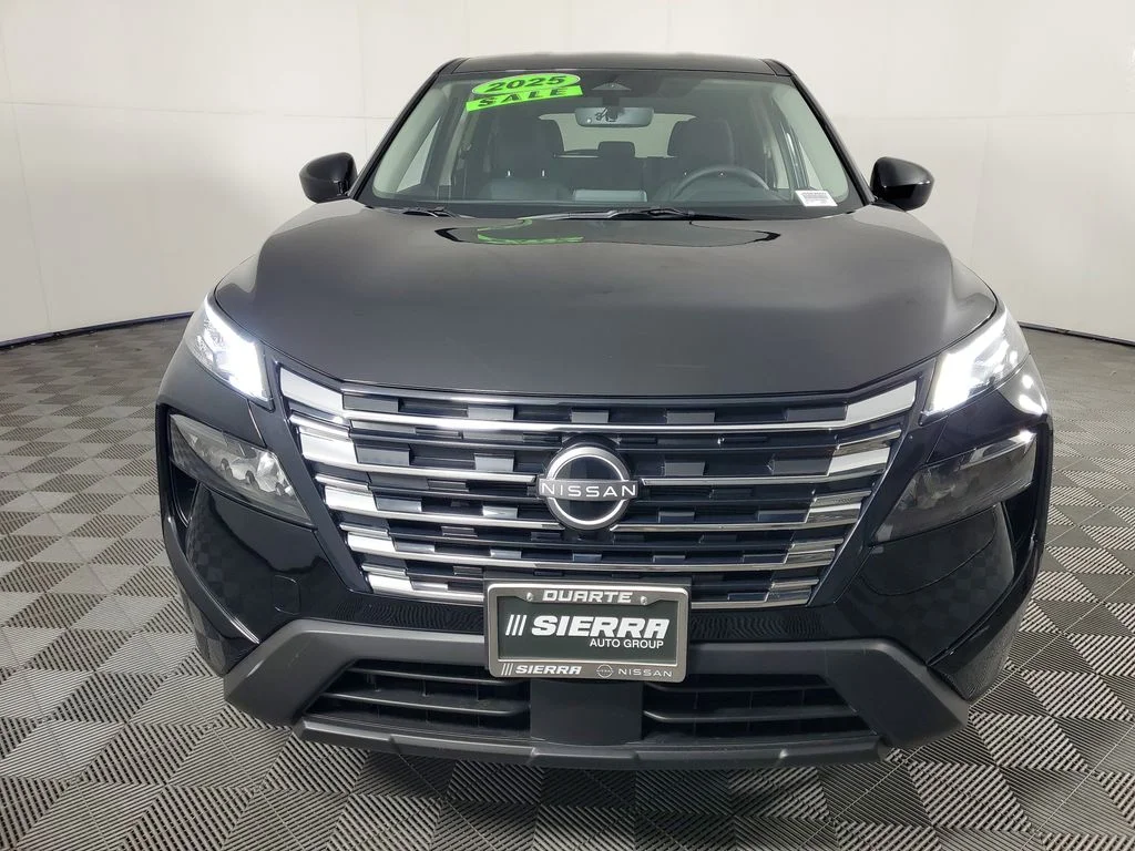 Used 2025 Black Nissan SV image 9