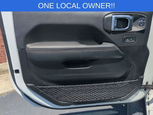Used 2021 White Jeep Overland image 12