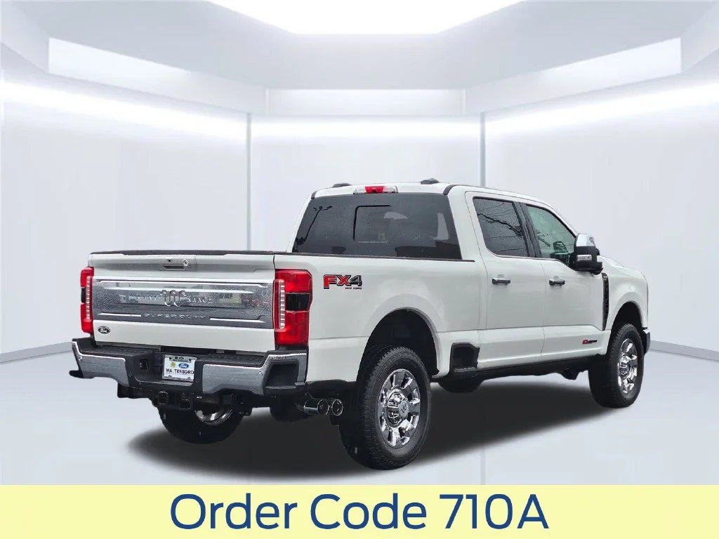 New 2027 Star White Metallic Tri-Coat Ford F-350® King Ranch® image 23