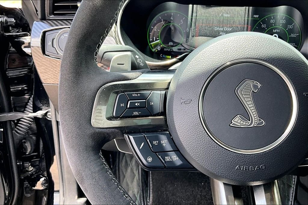 Used 2022 Black Ford Shelby GT500 image 17