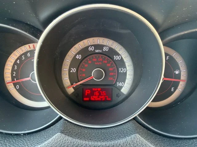 Used 2010 Silver Kia LX image 17