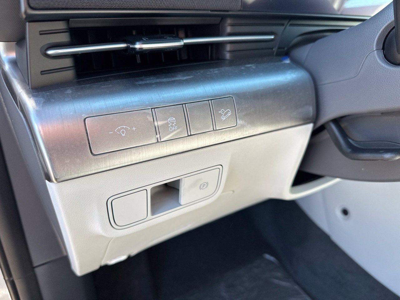 New 2027 White Hyundai SEL Premium AWD image 72